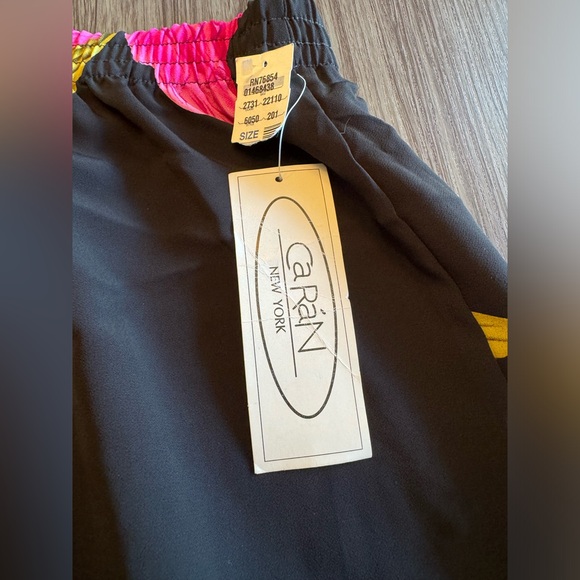 Caran New York NWT skirt - Picture 3 of 8